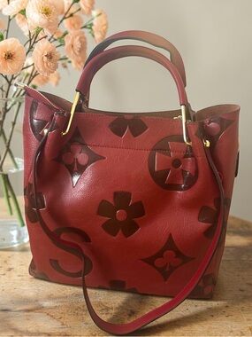 Fashion Bag 2Pieces Burgundy Leather Satchel  & Smaller Crossbody Insert